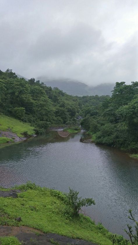 Lonavla Photography, Lonavla Snapchat Story, Airport Aesthetic, Rainy Day Aesthetic, Sky Photography Nature, Best Background Images, Amazing Nature Photos, Beautiful Locations Nature, Beautiful Landscape Wallpaper