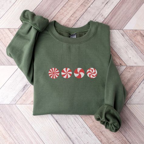 Cute Winter Sweaters, Sweater Couple, Santa Sweatshirt, Nurse Christmas, Nurse Sweatshirt, Men Sweatshirt, Holiday Sweatshirt, Sweatshirt Christmas, Christmas Aesthetic