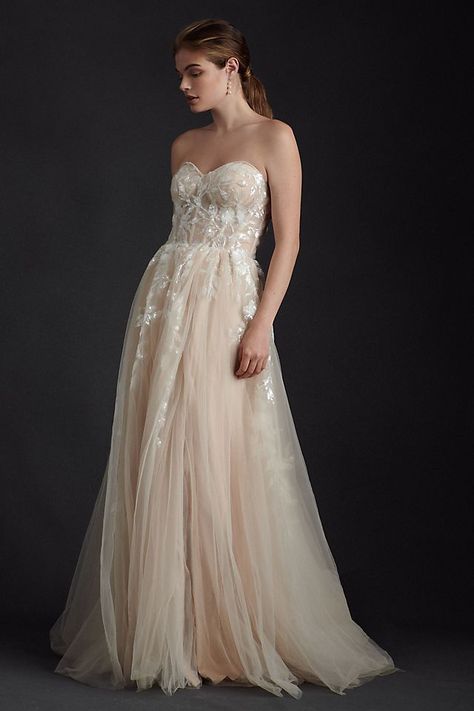 Dresses For Broad Shoulders, Wtoo By Watters, Wedding Dress Types, Bhldn Wedding, By Watters, Tulle Wedding Gown, Bright Dress, Wedding Silhouette, Anthropologie Wedding