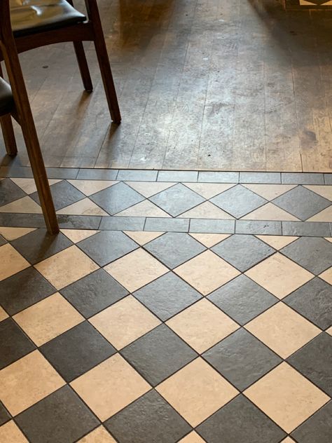 Checkered Floor, Decoration Inspiration, 가을 패션, Floor Design, On The Floor, Interior Inspo, House Inspo, Dream Home Design, Kitchen Flooring