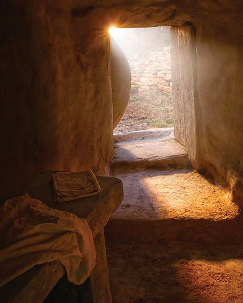 Following Jesus Christ on Instagram: ““At this Easter season, we gratefully commemorate the Resurrection of our Lord and Savior, Jesus Christ. We joyfully proclaim and solemnly…” Christ Tomb, Jesus Tomb, Empty Tomb, Pictures Of Christ, Bible Images, Prince Of Peace, Jesus Resurrection, Biblical Art, Open Door