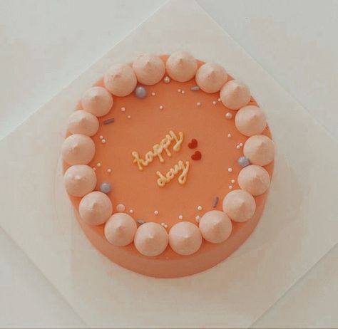 Asian Cake Aesthetic, Orange Birthday Cake Aesthetic, Orange Cake Aesthetic, Orange Theme Cake, Orange Birthday Cake, Orange Cake Easy, Cake Decorating Tutorials Videos, Baby Shower Cake Designs, Cake For Boyfriend