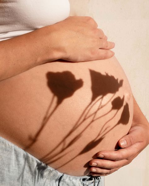 Research has shown that being relaxed throughout your pregnancy will assist you and your baby, promoting healthy development for many years to come. The team at Botanica Day Spa are experienced in caring for pregnant women, so all that’s left for you to do is relax and enjoy the luxurious experience that awaits you. Visit our website or call us on (03) 9620 5992 to book. Pregnant Woman Aesthetic, Pregnant Massage, Holistic Clinic, Nature Spa, Massage Images, Spa Photos, Spa Images, Couples Spa, Baby Spa