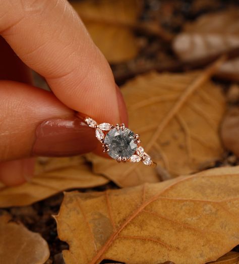 Pepper Diamond Engagement Ring, Vintage Diamond Wedding Bands, Cute Engagement Rings, Future Engagement Rings, Antique Wedding Rings, Alexandrite Engagement Ring, Rose Gold Bridal, Diamond Engagement Rings Vintage, White Gold Wedding Bands