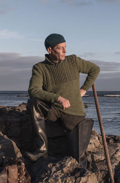 Fishermen, Sailors , Captain, Fisherman & Mariner - Maritime Portrait Picture , Coastal Living Style Nautical Moods , Gansey Sweater Autumn / Winter 2020 | Inis Meáin Knitting Co. Fisherman Outfits, Fisherman Core, Knitted Sweaters Aesthetic, Scottish Fisherman, Fisherman Sweater Outfit, Gansey Sweater, Fisherman Aesthetic, Fisherman Fashion, Man Knitting