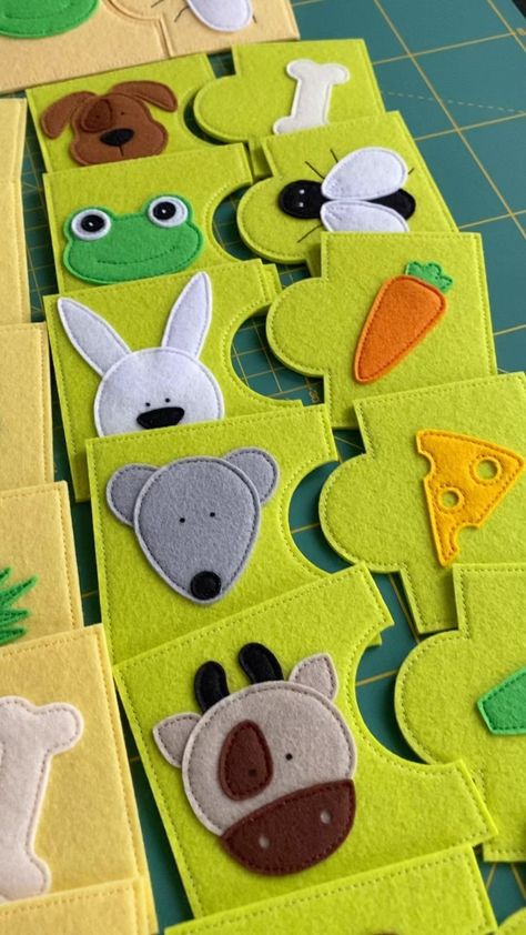 If you see this post just say “Hi!” This puzzle playset is available on my Etsy shop (link in bio), it is made of Korean stiff felt.… | Instagram Felt Books Diy, Couture Montessori, Busy Books For Toddlers, Rum Cookies, Quiet Book Ideas, Diy Busy Books, Felt Games, Felt Toys Diy, Felt Quiet Book