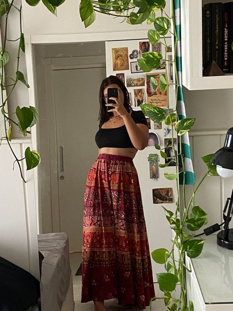 indian skirt fashion midsize outfit inspo hippie hippiestyle hippieskirt longskirt Summer Fits For Medium Size, Boho Outfit Midsize, Medium Size Fashion Aesthetic, Lookbook Outfits Midsize, Cute Outfit Inspo Midsize, Boho Style Midsize, Skirts On Midsize, Mid Size Indian Outfits, Cute Outfits Mid Size