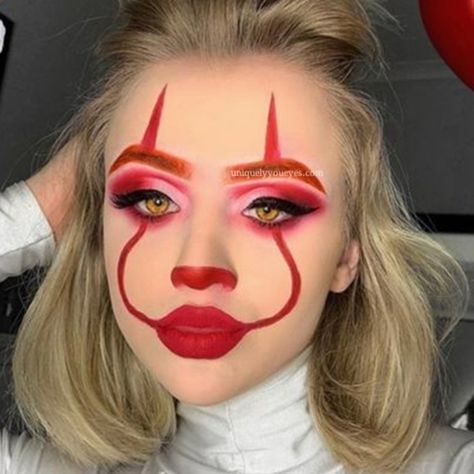 Maquillage Halloween Clown, Spooky Halloween Makeup, Bare Minerals Complexion Rescue, Maquillage Halloween Simple, Spooky Makeup, Makeup Clown, Halloween Makeup Clown, Halloween Costum, Pink Makeup Brush