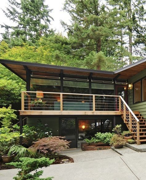 70s Style House Exterior, Mid Century Modern House Outside, House Exterior Mid Century Modern, 70s Mid Century Home Exterior, Bloxburg Mid Century Modern, 70s Contemporary Home Exterior, 70’s Architecture, Mid Centric Modern House, 60s Home Exterior