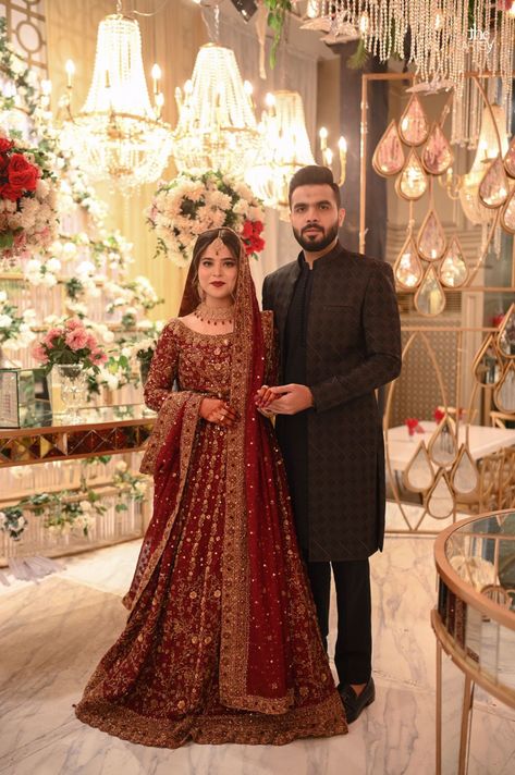 Simple Pakistani Bridal Dress, Red Shaadi Outfit, Bride Barat Dress, Haris Shakeel Bridal Dresses, Barat Wedding Dress, Pakistani Barat Brides Dresses, Barat Brides Pakistani Bridal, Barat Lehnga Pakistani Bridal, Bridal Dupatta Style