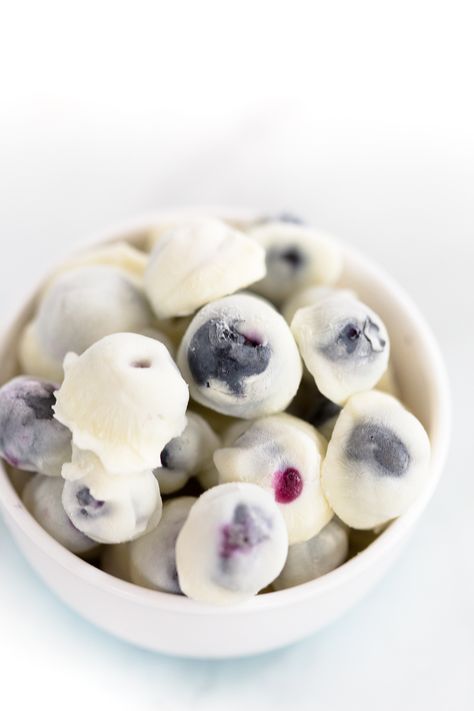 Frozen Yogurt Covered Blueberries - The Healthy Kids Table Frozen Blueberry Yogurt Bites, Yogurt Covered Blueberries, High Protein Snack Recipes, Protein Snacks Recipes, Healthy High Protein Snacks, Low Carb Granola, Healthy Protein Snacks, Snack Craving, No Carb Recipes