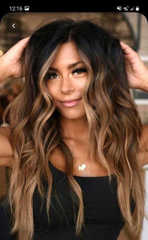 Cabelo Ombre Hair, Kadeřnické Trendy, Brunette Hair With Highlights, Gorgeous Hair Color, Vlasové Trendy, Brunette Balayage Hair, Brown Hair Balayage, Long Brown Hair, Balayage Brunette