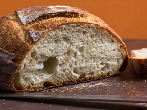 Crusty White Bread Recipe, Crusty Bread Recipe, Simple Bread, White Bread Recipe, Pain Au Levain, Loaf Of Bread, Recipe Simple, Loaf Recipes, Italian Bread