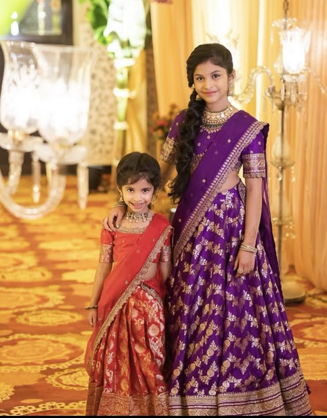 Banaras Lehanga Designs, Half Saree For Kids Girl, Langa Voni Half Saree For Kids, Half Saree Lehenga For Kids, Kids Langa Voni, Kids Half Saree Designs, Half Saree For Kids, Indian Dresses For Kids, Kids Indian Wear