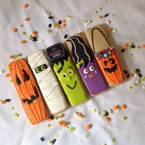 Cookie Sticks for Halloween. Thanksgiving Cookie Sticks, Halloween Cookie Sticks Decorated, Halloween Stick Cookies, Fall Cookie Sticks Decorated, Sugar Cookie Sticks Decorated, Royal Icing Cookie Sticks, Halloween Cookie Sticks, Decorated Cookie Sticks, Pyo Halloween Cookies