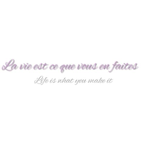 French tattoo "life is what you make it" Back Tattoo Women Spine Quotes French, Strong In French Tattoo, French Tattoos With Meaning, Life Is What You Make It Tattoo, French Quotes For Tattoos, Pretty French Words Tattoo, French Words Tattoo For Women, French Spine Tattoo, France Tattoo Ideas French Words