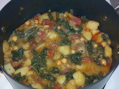 A simmering pot of Portuguese Soup. Kale And Potato Soup, Portuguese Kale Soup, Portuguese Soup, Kale Soup Recipes, Kale Soup, Portuguese Recipes, Soup And Sandwich, Potato Soup, Special Recipes