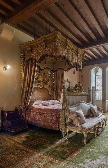 Castle Interior, Arundel Castle, English Castles, Sussex England, Castles Interior, Castle In The Sky, Pretty Room, Manor House, Beautiful Bedrooms