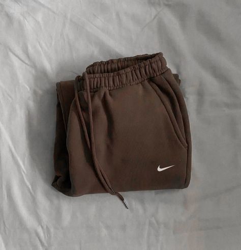 Sweatpants 
Brown sweatpants 
Quarantine vibes 
Lock down 
Brown aesthetic 
Comfy aesthetic 
Beigetheme aesthetic 
Nike Brown sweatpants Brown Sweatpants Outfit Men, Nike Sweatpants Brown, Nike Pants Brown, Brown Nike Sweatpants Outfit, Brown Nike Sweatpants, Brown Sweatpants Outfits Street Styles, Nike Sweatpants Aesthetic, Nike Brown Hoodie, Nike Sweatpants Outfit Men