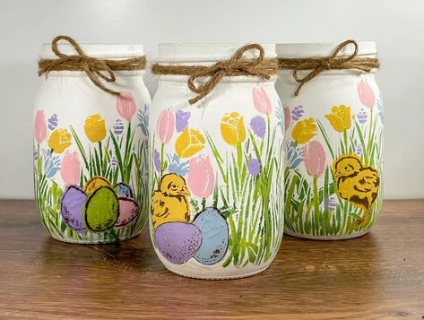 15 Sweet Easter Mason Jar Decorations That Will Delight You Easter Gourds, Mason Jar Painting, Mason Jar Tea Lights, Spring Mason Jar, Jar Decorations, Easter Mason Jars, White Jar, Dachshund Christmas, Painted Jars