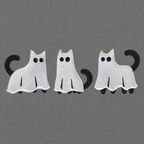 Cat Border, Ghosts For Halloween, Embroidered Kitchen Towels, Embroidered Tea Towels, Cat Towel, Embroidered Cat, Freestanding Lace Embroidery, Halloween Embroidery, Holiday Flower