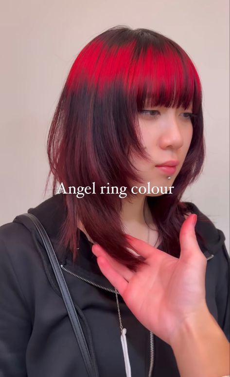 Unique Bleached Hair Ideas, Angel Ring Hair Color, Angel Ring Color Hair, Angel Ring Hair Dye, Angel Ring Hair, Grunge Hairstyles, Buzzcut Girl, Angel Ring, Short Red Hair