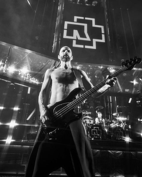 Richard Z Kruspe, Oliver Riedel, Richard Kruspe, Till Lindemann, On Stage, Photo Credit, Darth Vader, Concert