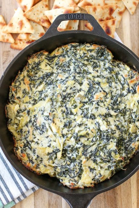 Ever wonder how to make spinach artichoke dip perfectly creamy? I'll share my secrets to flavorful and perfect baked spinach artichoke dip. Baked Spinach Artichoke Dip, Best Spinach Artichoke Dip, Vegan Spinach Artichoke Dip, Dip Recipes Hot, Warm Appetizers, Baked Spinach, Spinach Artichoke Dip Recipe, Spinach Dip Recipe, Artichoke Dip Recipe