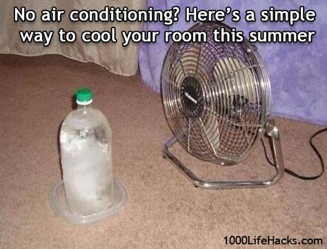 Tip / Trick / Life Hack: How to cool your room when you don't have an air conditioner. I've actually done this, but I used a large metal bowl full of ice and some cold water in front of the fan. 1000 Lifehacks, 1000 Life Hacks, Handy Dandy, Simple Life Hacks, Diy Life Hacks, Diy Life, Useful Life Hacks, My New Room, Household Hacks