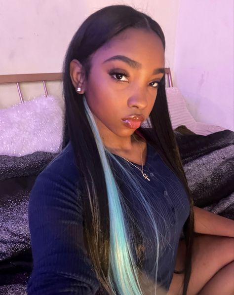 Blue Peekaboo Sew In, Peek A Boo Wigs For Black Women, Blue Streaks In Black Hair Black Women, Sew In Hairstyles Peek A Boo, Quick Weave With Peekaboo, Black Women Blue Aesthetic, Blue And Black Quick Weave, Black And Blue Sew In, Peekaboo Leave Out