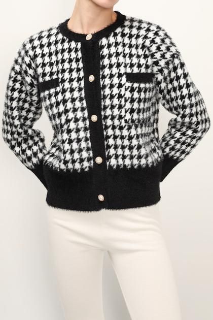 Houndstooth Cardigan, Houndstooth Knit, Women's Jackets, Comfy Fits, Knitting Materials, Clothes Accessories, Instagram Shop, Look Cool, Formal Wear