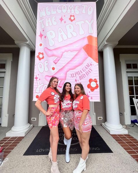 Hippie Bid Day, Pink Bid Day, Bid Day Banner, Bid Day Ideas, Sorority Recruitment Themes, Big Little Canvas, Sorority Themes, Spring Recruitment, Recruitment Themes