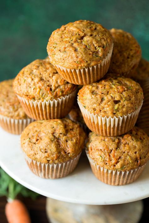 Carrot Zucchini Muffins, Carrot Muffin Recipe, Banana Carrot Muffins, Banana Zucchini Muffins, Carrot Zucchini, Zucchini Carrot, Zucchini Banana, Carrot Muffins, Zucchini Recipe