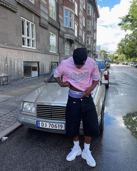 #fashionInspiration #outfitIdeas #streetstyle #fashionista #ootd #baggy #oufitwomen #outfitmen Male Model Street Style, Guys Fashion Casual, Christian Clothing Brand, Fit Pics, Rapper Outfits, Black Men Street Fashion, Men Street Fashion, Street Style Outfits Men, Street Fashion Men Streetwear