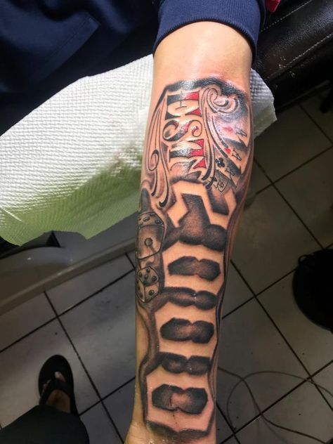 Unique Arm Tattoos Men, Forearm Tattoo Women Rose, Medium Size Tattoo For Men, Birth Year Tattoo Men, Tattoo Ideas Men Forearm, Men Forearm Tattoo Ideas, Calf Sleeve Tattoo Men, Side Forearm Tattoo Men Ideas, Rose Tattoo Traditional