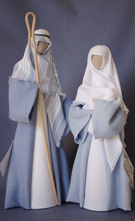 Peg Decorations, Nativity Figurines, Diy Nativity, Angel Crafts, Nativity Ornaments, Nativity Crafts, Christmas Nativity Scene, Blue Gown, Navidad Christmas