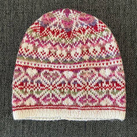 Musselburgh Hat Pattern Free, Fair Isle Hat Pattern Free, Fair Isle Knitting Patterns Free, Easy Cowl Knitting Pattern, Fairisle Patterns, Maglia Fair Isle, Fair Isle Hat Pattern, Colorwork Knitting Patterns, Motif Fair Isle