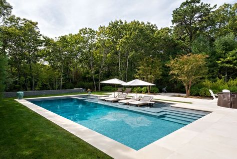 When planning a new pool, there are so many things to consider. To make sense of all the latest features in pool design, we chatted with Greg Darvin of Pristine Pools in East Hampton. Hampton Pool, Hamptons Pool, Pool Design Modern, Moderne Pools, Rectangle Pool, Pools Backyard Inground, Swimming Pool Landscaping, Pool Landscape Design, Backyard Designs