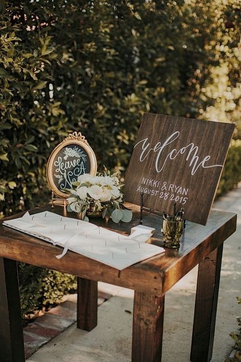 9 Unique Guestbook and Sign-in Wedding Table Décor Ideas with Flowers Wedding Sign In Table Ideas, Guest Book Table For Wedding, Wedding Entry Table, Wedding Entrance Table, Receiving Table, Lombardi House, Branch Photography, Wedding Themes Outdoor, Wedding Welcome Table