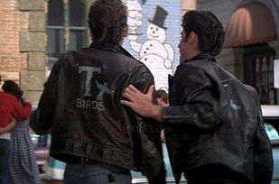 The T-Birds have blue birds on their leather jackets, while the Scorpions have embroidered scorpions on theirs. | 27 Things You Probably Never Noticed In "Grease" Danny X Kenickie, Danny Zuko And Kenickie, Leon Core, Zuko Aesthetic, Grease Aesthetic, T Birds Grease, Grease 1978, Grease Movie, Grease Is The Word