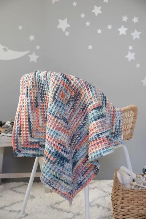 Crochet Waffle Stitch, Crocheted Afghans, Baby Afghan Crochet Patterns, Modern Crochet Blanket, Crocheting Patterns, Easy Crochet Baby Blanket, Handmade Baby Blankets, Easy Crochet Baby, Baby Afghan Crochet