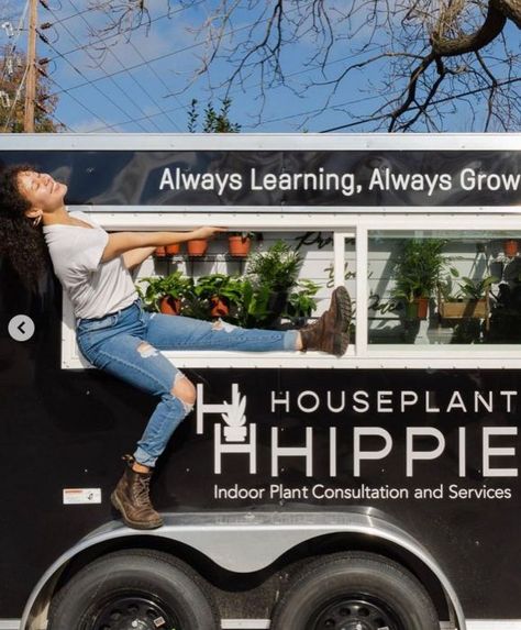 Plant Truck, Freelance Business Plan, Plant Business, Hippie House, Truck Business, Backyard Plants, Flower Truck, Mobile Business, Flower Business