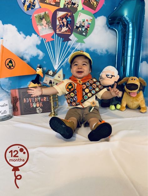 Up Baby Photoshoot, Baby Boy Disney, Up Photoshoot, Monster 1st Birthdays, Baby Milestones Pictures, Monthly Baby Pictures, Boys 1st Birthday Party Ideas, Baby Boy 1st Birthday Party, 1st Birthday Photoshoot