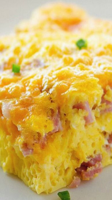 Baked Ham and Cheese Omelette Cheese Omelette Recipe, Ham And Cheese Omelette, Baked Omelette, Omlet Recipes, Cheese Omelette, Best Breakfast Casserole, Breakfast Casseroles, Breakfast Goodies, Omelette Recipe