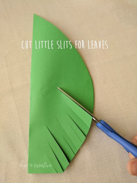 Palm Tree Door Decorations Classroom, Palm Tree Craft For Toddlers, Palm Leaf Craft For Preschool, How To Make A Palm Tree Out Of Paper, How To Make Palm Tree Leaves, Palm Craft For Kids, Palm Tree Paper Craft, Palm Tree Leaf Template, Palm Tree Craft Preschool