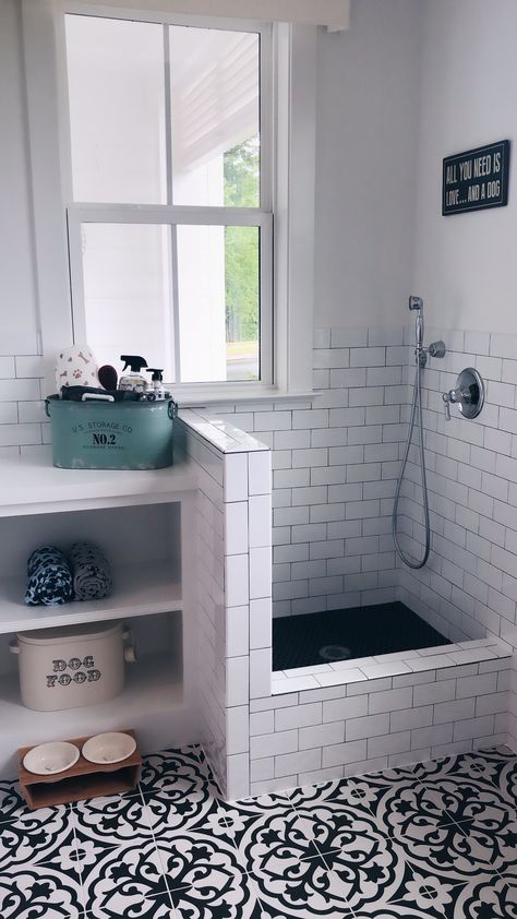 Dog Shower Station In Laundry Room, Shower For Dogs Laundry Rooms, Dog Wash Room In House, Pet Bath In Laundry Room, Mudroom Shower Ideas, Built In Dog Washing Station In Laundry Room, House Design Laundry Room, Boot Room With Shower Ideas, Small Dog Bath In Laundry Room