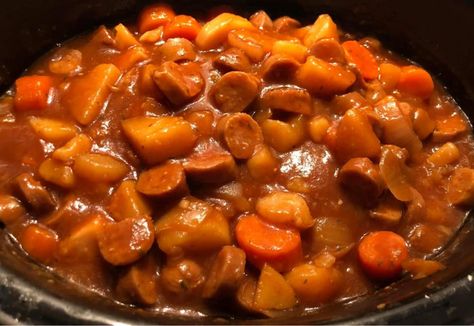 Sausage Casserole Slow Cooker, Sausage Hotpot, Slow Cooker Sausage Recipes, Easy Sausage Casserole, Sausage Casserole Recipes, Slow Cooker Sausage, Sausage Stew, Slow Cooker Casserole, Sausage Dishes