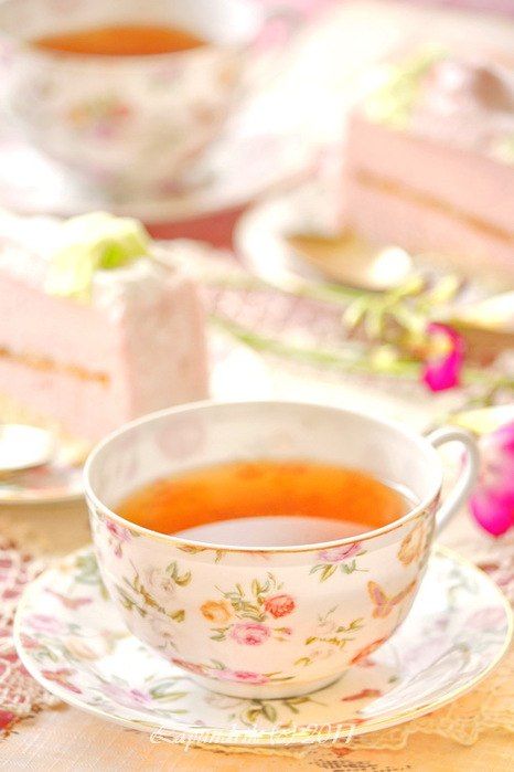 beautiful tea Romantic Tea, Tea Quotes, Cuppa Tea, Tea Break, A Cup Of Tea, Rose Tea, My Cup Of Tea, Tea Art, Tea Cakes