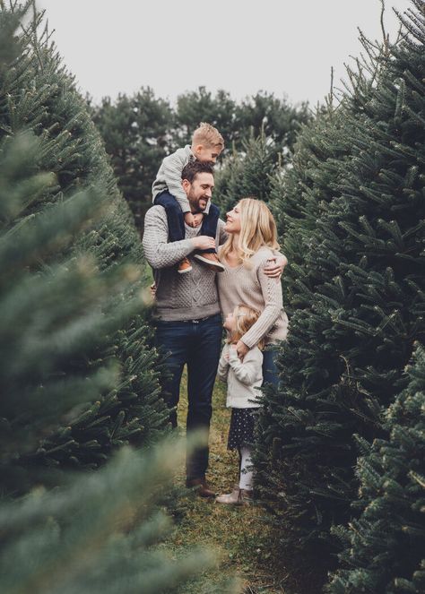 Christmas Tree Farm Family Photos - What to wear - Cleveland, Ohio — Danelle Joy Photography | Newborn, Children, Maternity, and Family Photographer in the Cleveland Ohio Area Winter Holiday Photoshoot, Candid Family Christmas Photos, Neutral Tree Farm Family Photos, Small Family Christmas Photos, Christmas Photo Tree Farm, Holiday Photoshoot Outdoor, Winter Woods Family Photoshoot, Christmas Outdoor Pictures, Evergreen Family Photos