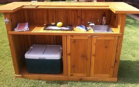 Cool Portable Bar Ideas, Portable Outdoor Bar, Balcon Mic, Patio Bars, Bar Shed, Travel Bar, Bar Diy, Bar Plans, Diy Home Bar